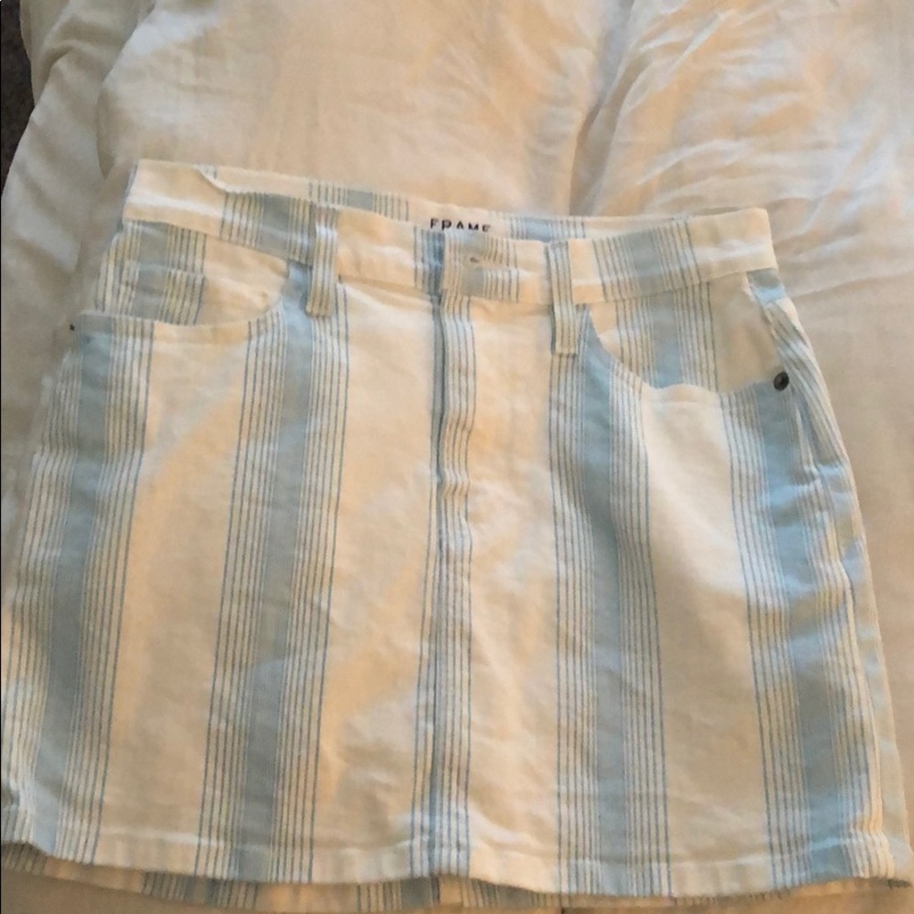 Frame mini-skirt